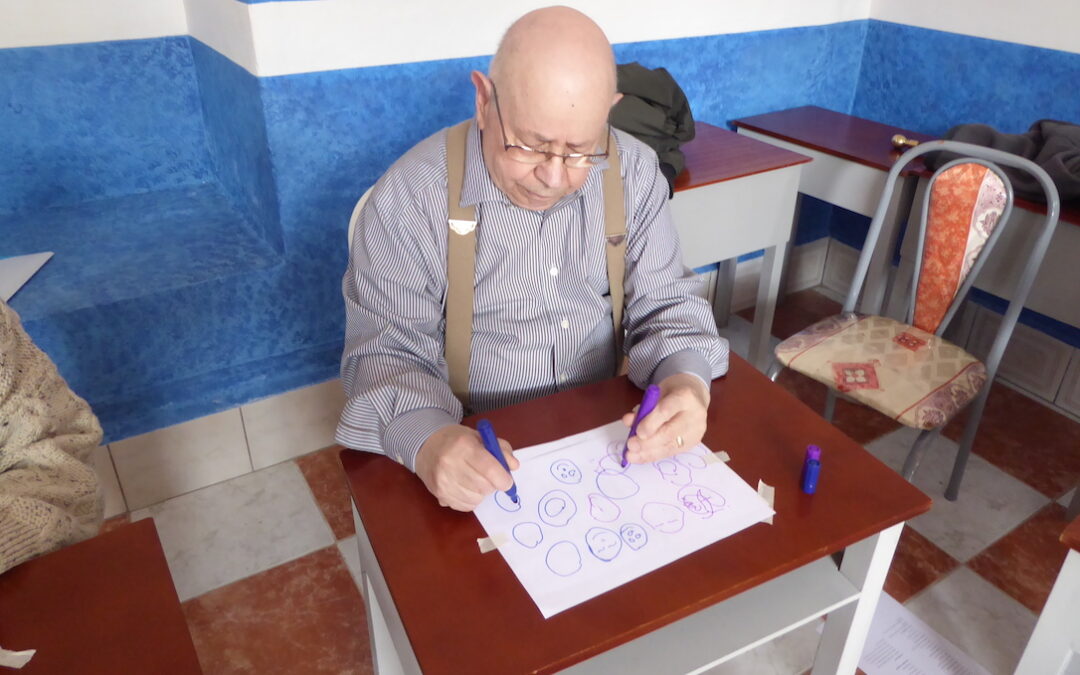 University of Cuenca for Adultos Mayores (Senior Citizens) Move with Balance® class